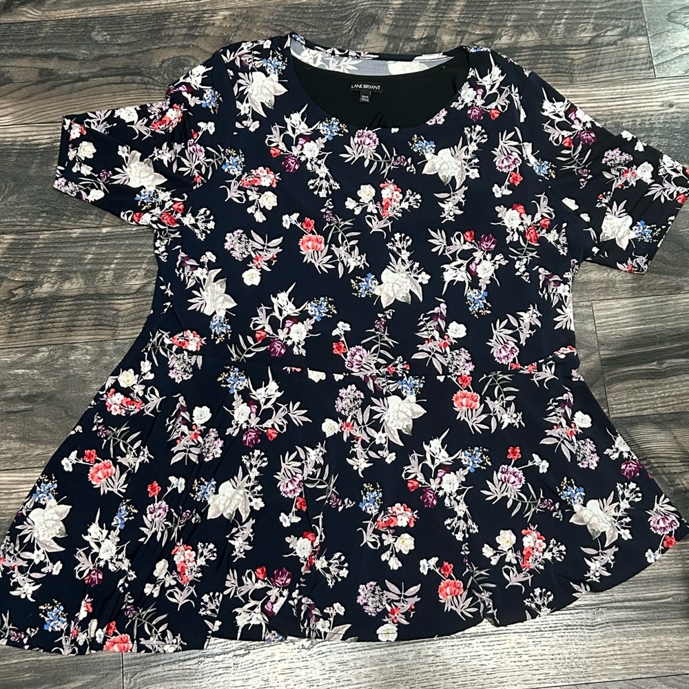 Lane Bryant Navy Floral Top 22/24